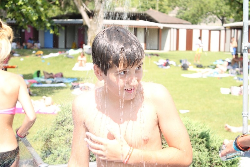 Village Camps International Summer Camp Leysin, Switzerland 2025-08-09 https://www.villagecamps.com/journals_admin/images/696-1-poolday (185).jpg